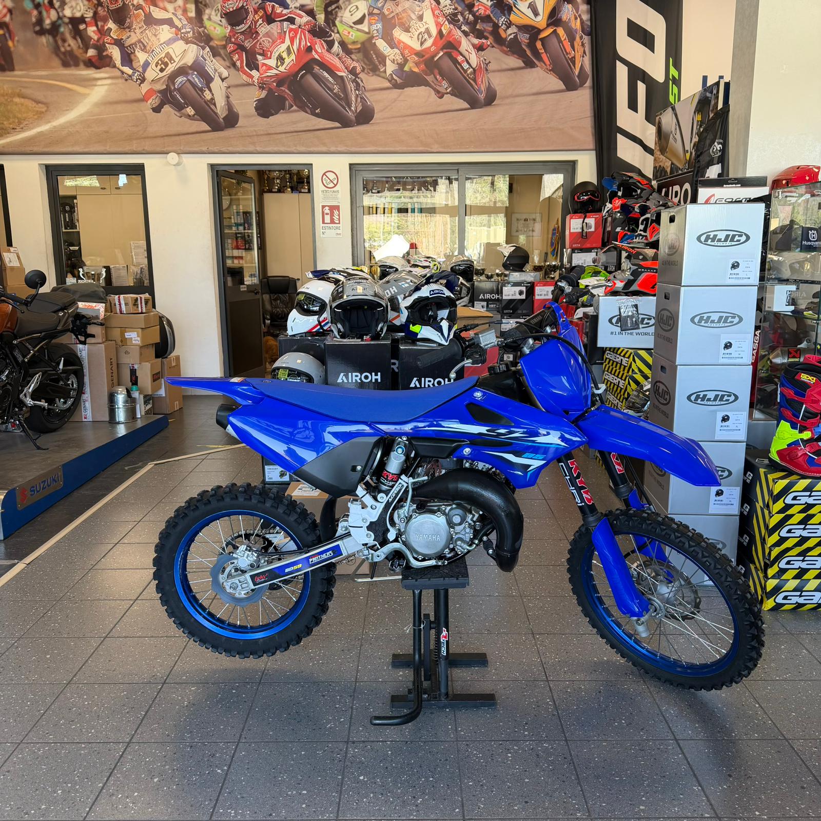 YAMAHA YZ 85