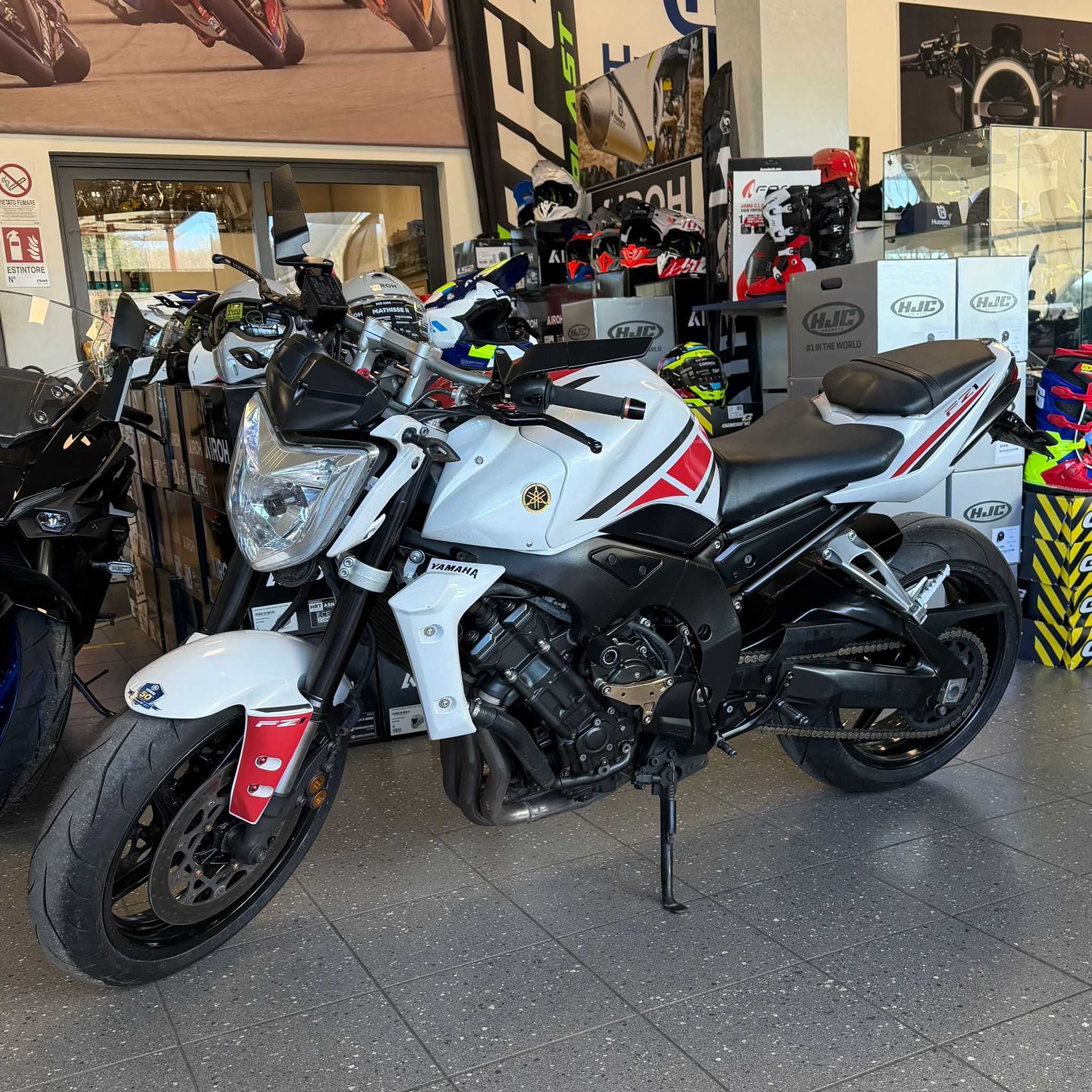 YAMAHA FZ1 1000