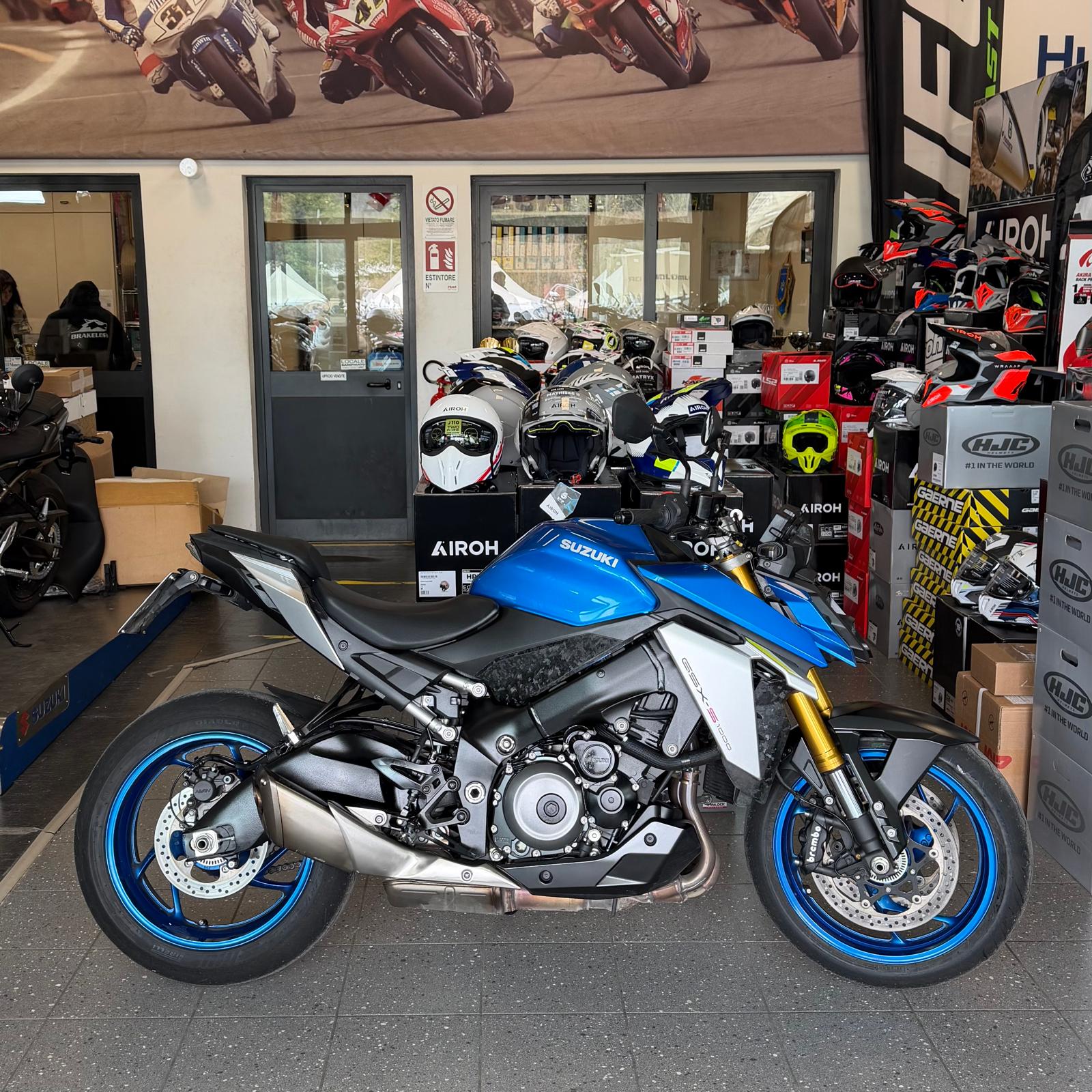 SUZUKI GSX-S 1000