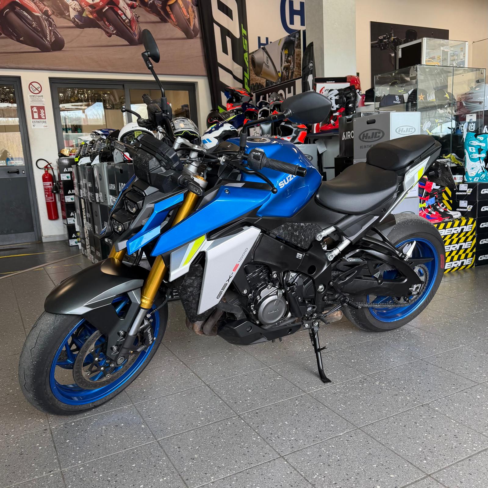 SUZUKI GSX-S 1000