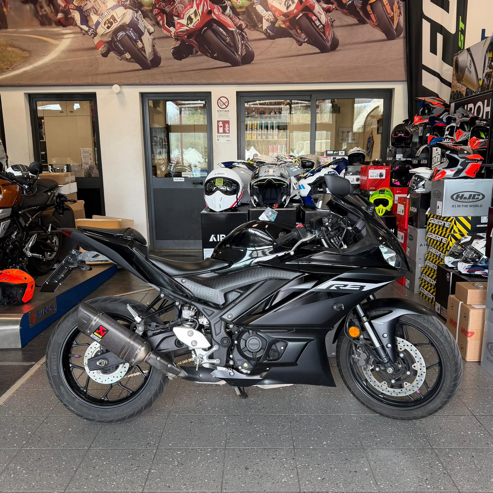 YAMAHA YZF R3