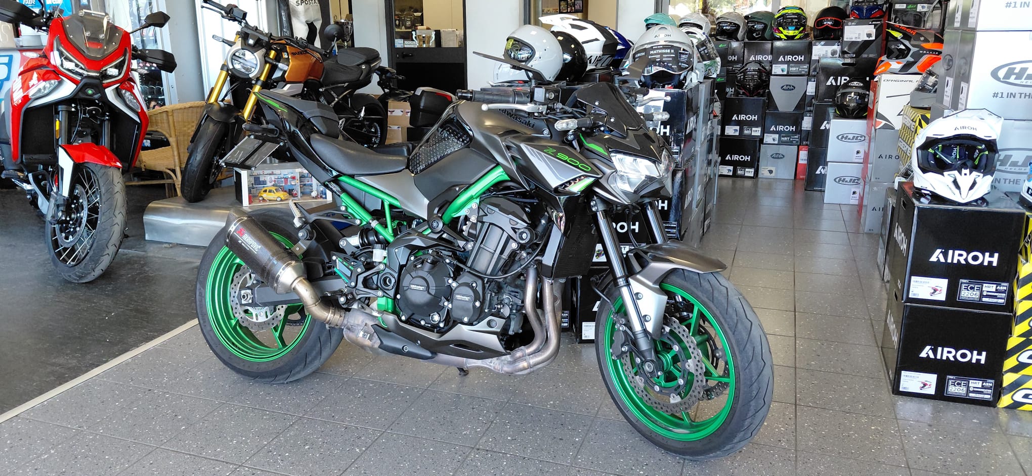 KAWASAKI Z900