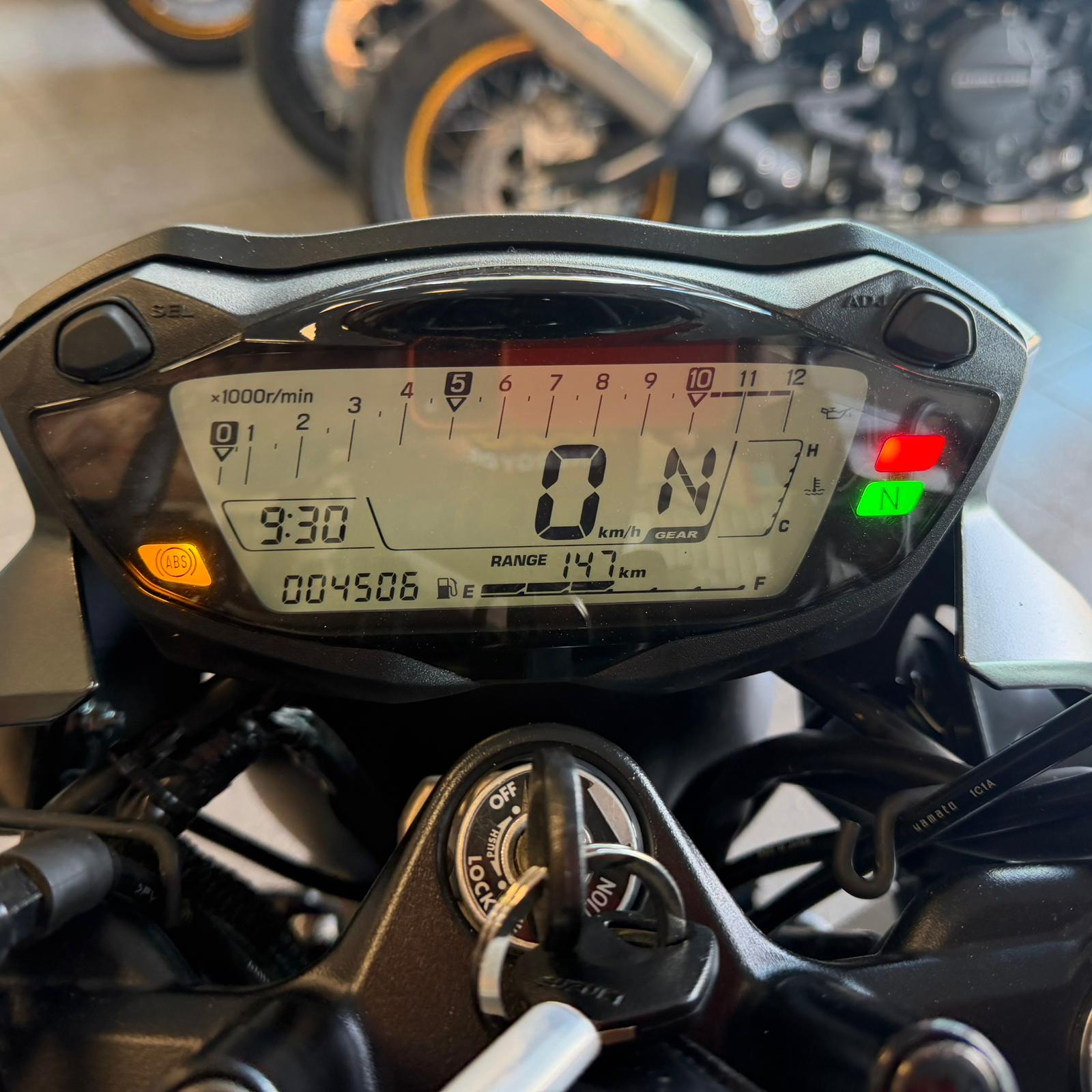 SUZUKI SV 650