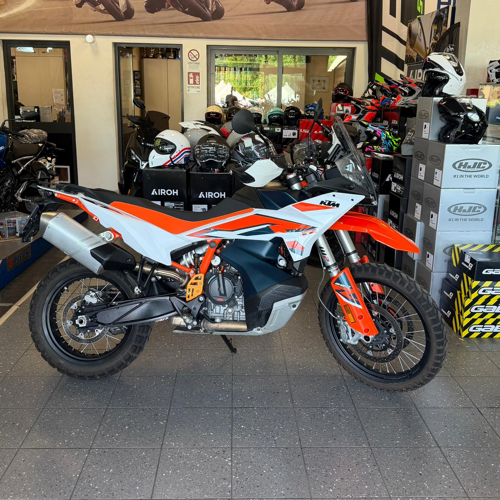 KTM 890 ADVENTURE R