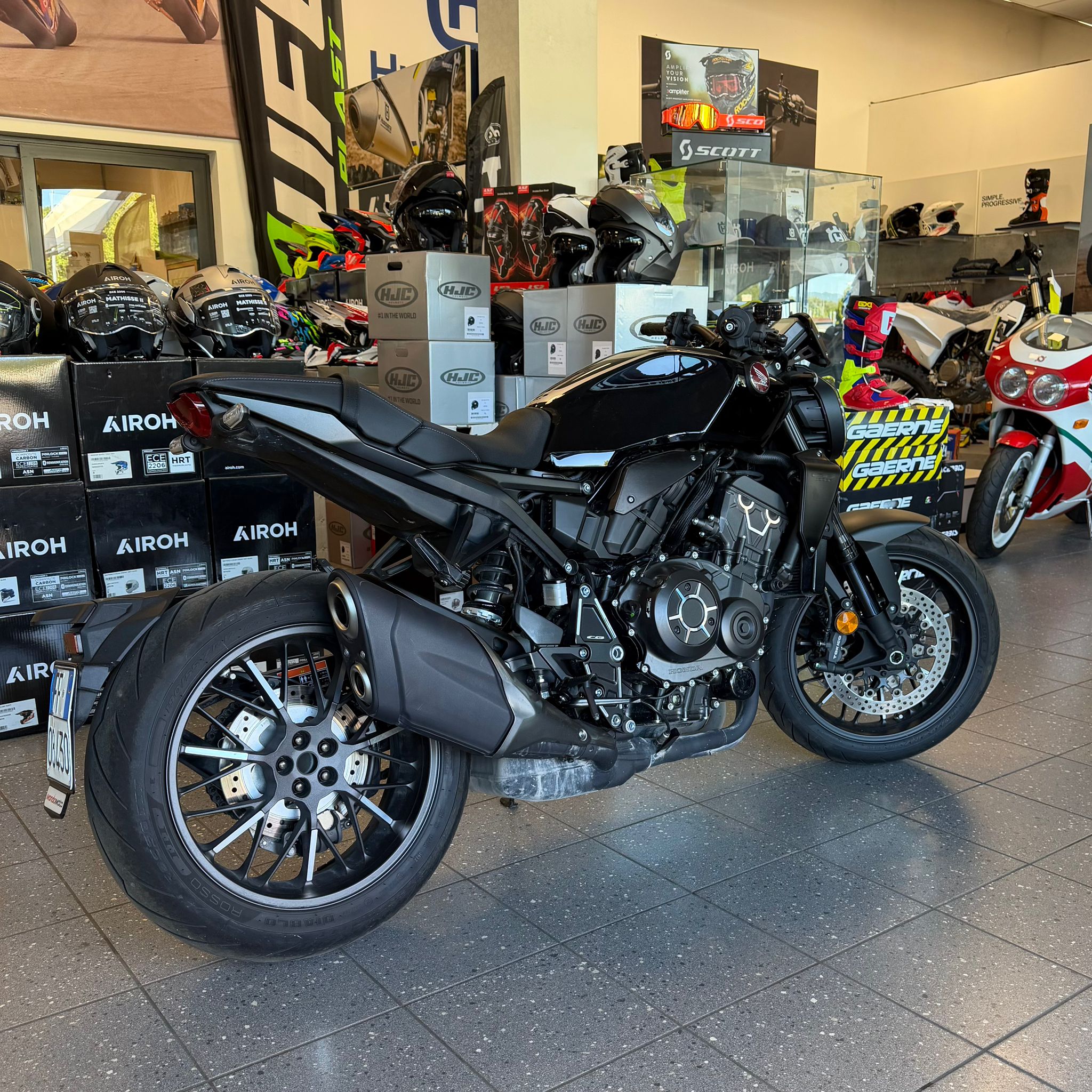HONDA CB1000 R