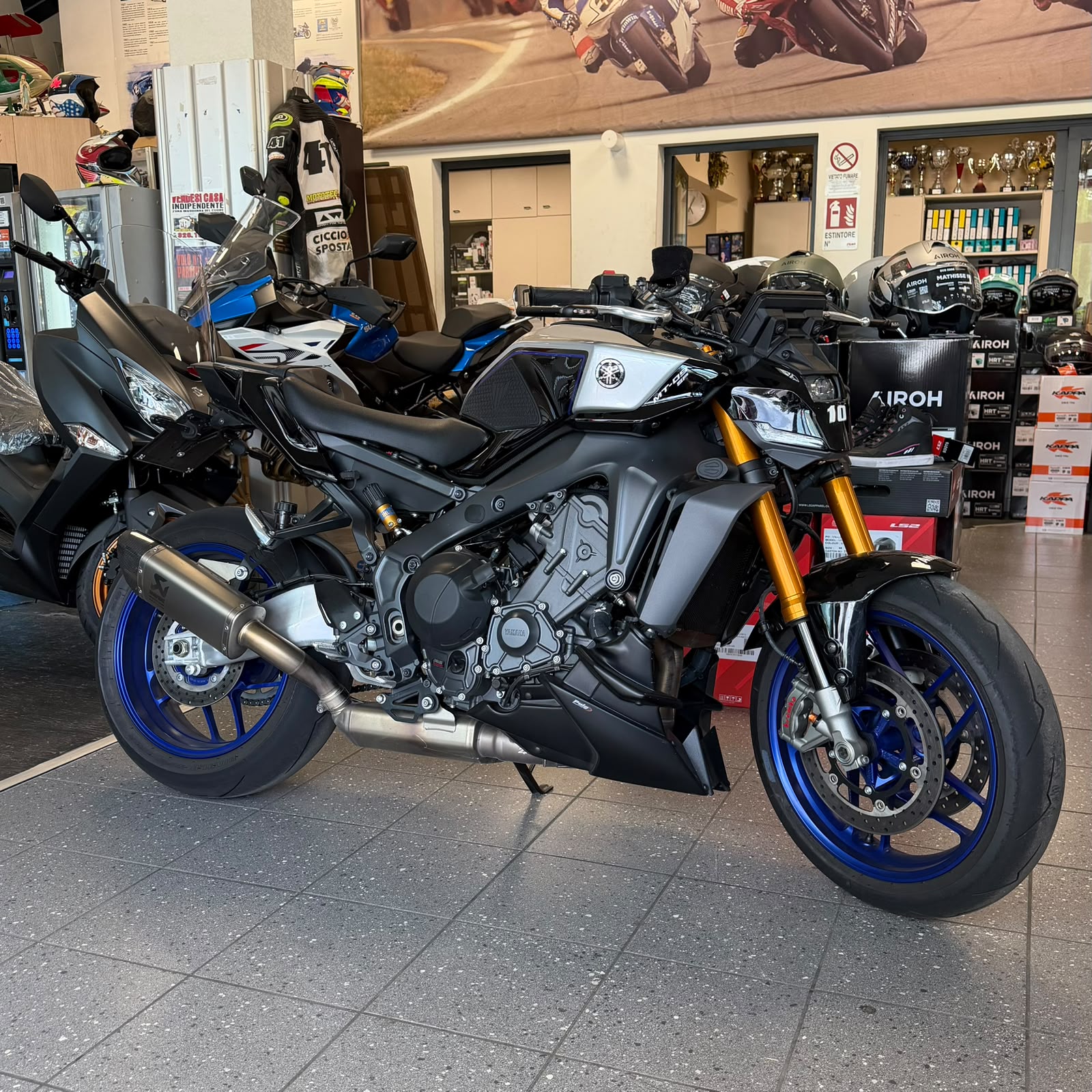 YAMAHA MT-09 SP