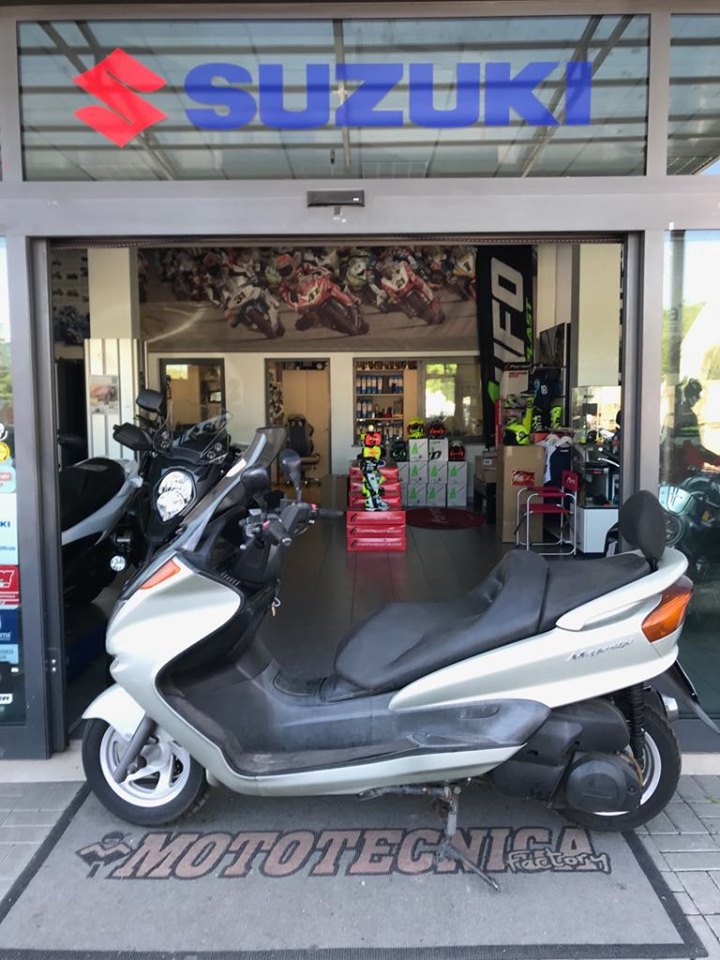 scooter yamaha 250 usato